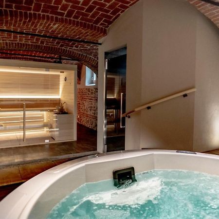 Corneliano d'Alba Parco Reala // Rural - Luxury - Rooms المظهر الخارجي الصورة