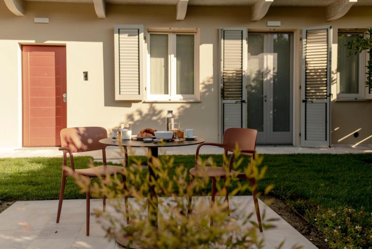 Corneliano d'Alba Parco Reala // Rural - Luxury - Rooms المظهر الخارجي الصورة