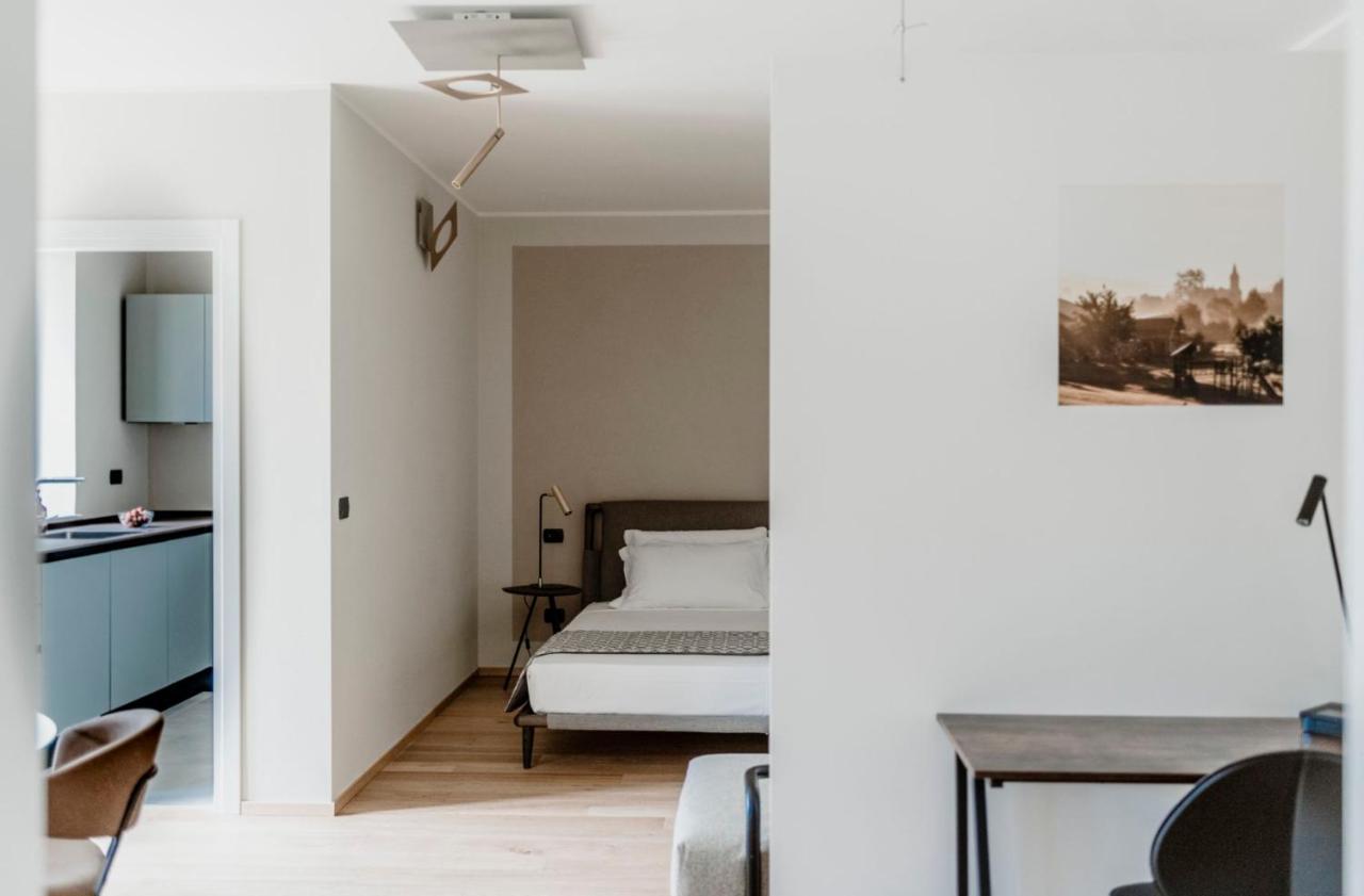 Corneliano d'Alba Parco Reala // Rural - Luxury - Rooms المظهر الخارجي الصورة