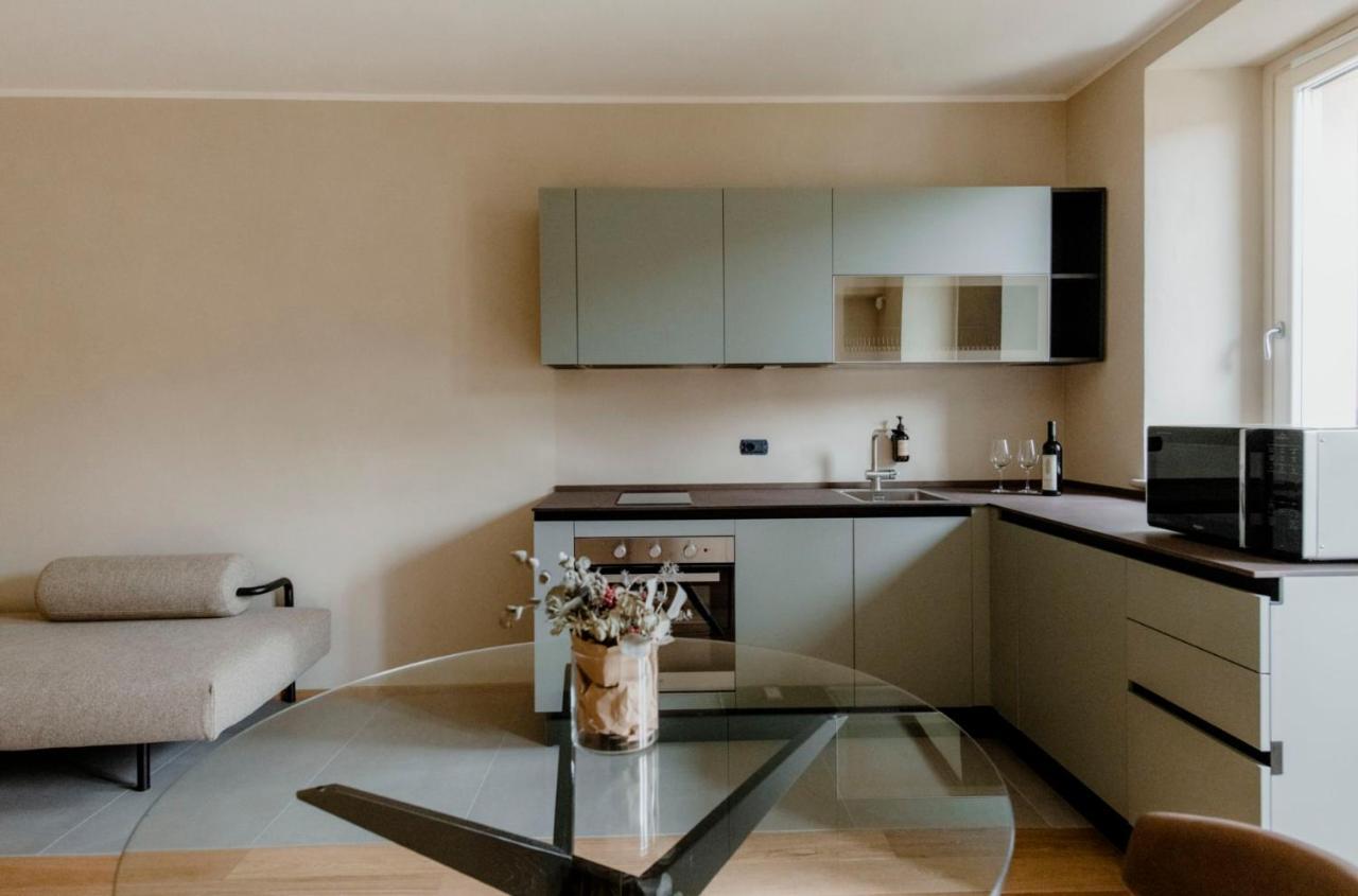 Corneliano d'Alba Parco Reala // Rural - Luxury - Rooms المظهر الخارجي الصورة