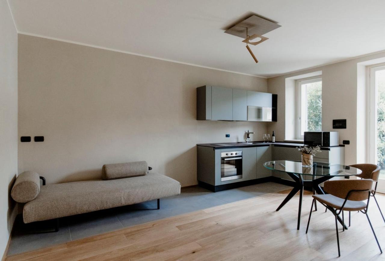 Corneliano d'Alba Parco Reala // Rural - Luxury - Rooms المظهر الخارجي الصورة