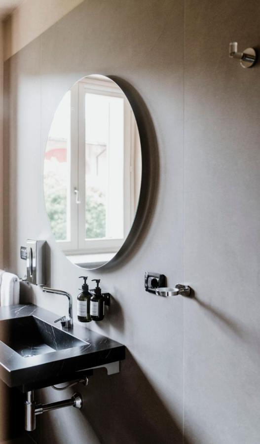Corneliano d'Alba Parco Reala // Rural - Luxury - Rooms المظهر الخارجي الصورة
