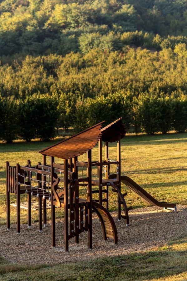Corneliano d'Alba Parco Reala // Rural - Luxury - Rooms المظهر الخارجي الصورة