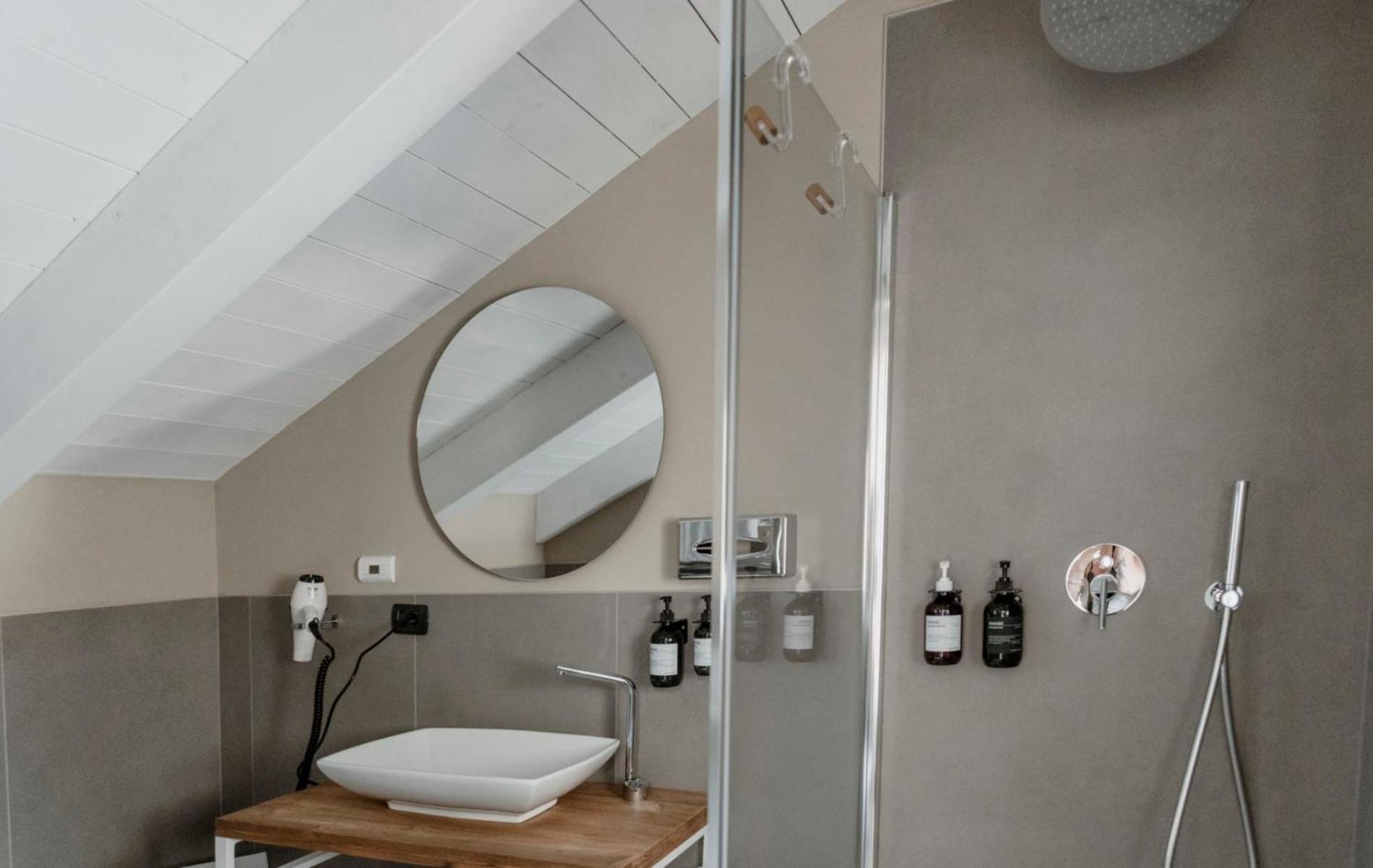 Corneliano d'Alba Parco Reala // Rural - Luxury - Rooms الغرفة الصورة